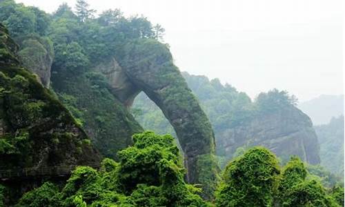 江西龙虎山天气_江西龙虎山天气预报15天景区